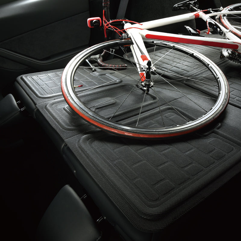 UNIVERSAL BOOT LINER