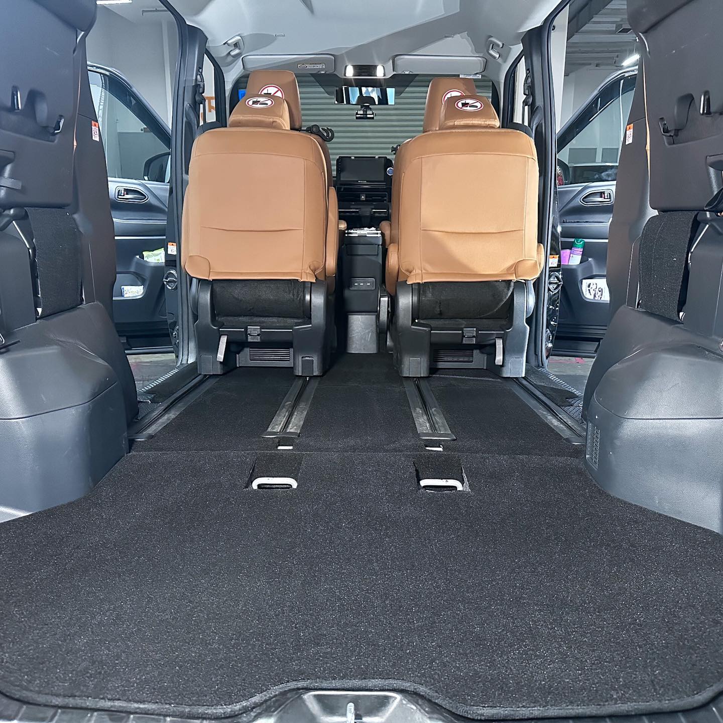 TOYOTA NOAH R90 [2023 - PRESENT] - 3D® ROYAL Car Mat