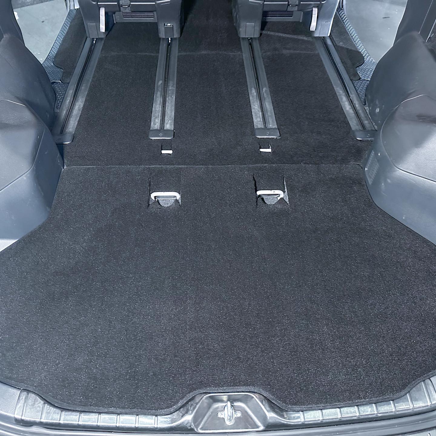 TOYOTA NOAH R90 [2023 - PRESENT] - 3D® ROYAL Car Mat